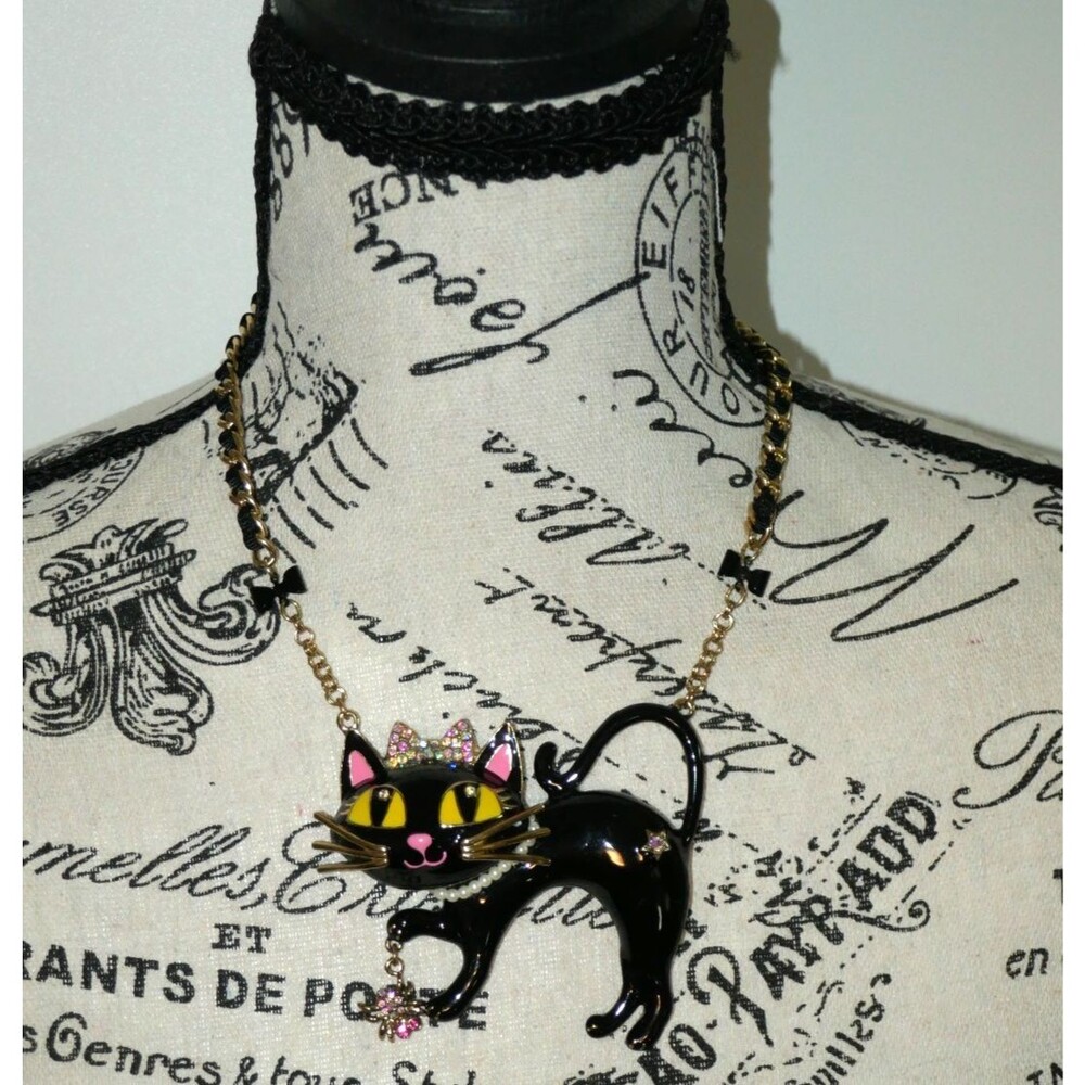 Betsey Johnson Black Cat Spider Princess Kitty Enamel Pendant Statement Necklace - Picture 2 of 11